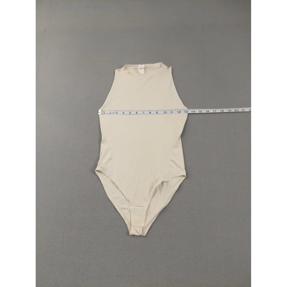 Lululemon Women Bodysuit XS Beige Ribbed Snap Gusset Thong Seamless High Neck